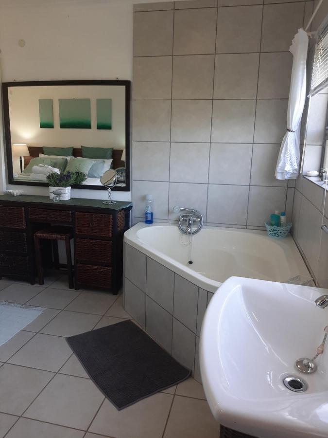 Umtamvuna View Cabanas Port Edward Esterno foto